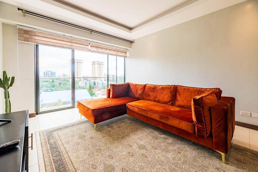 Apartment Lush Retreat Near Yaya Center With Pool, Gym & Views Nairobi
