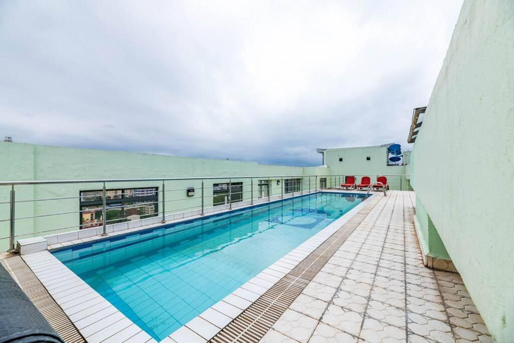Lush Retreat Near Yaya Center With Pool, Gym & Views Apartment Nairobi