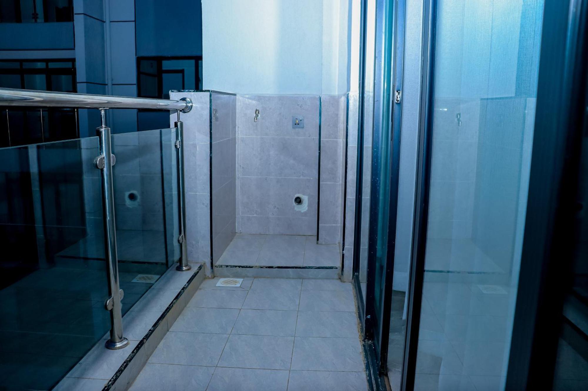 Luxe Oasis Kilimani, Gym, Parking, Wifi And Balcony * Nairobi