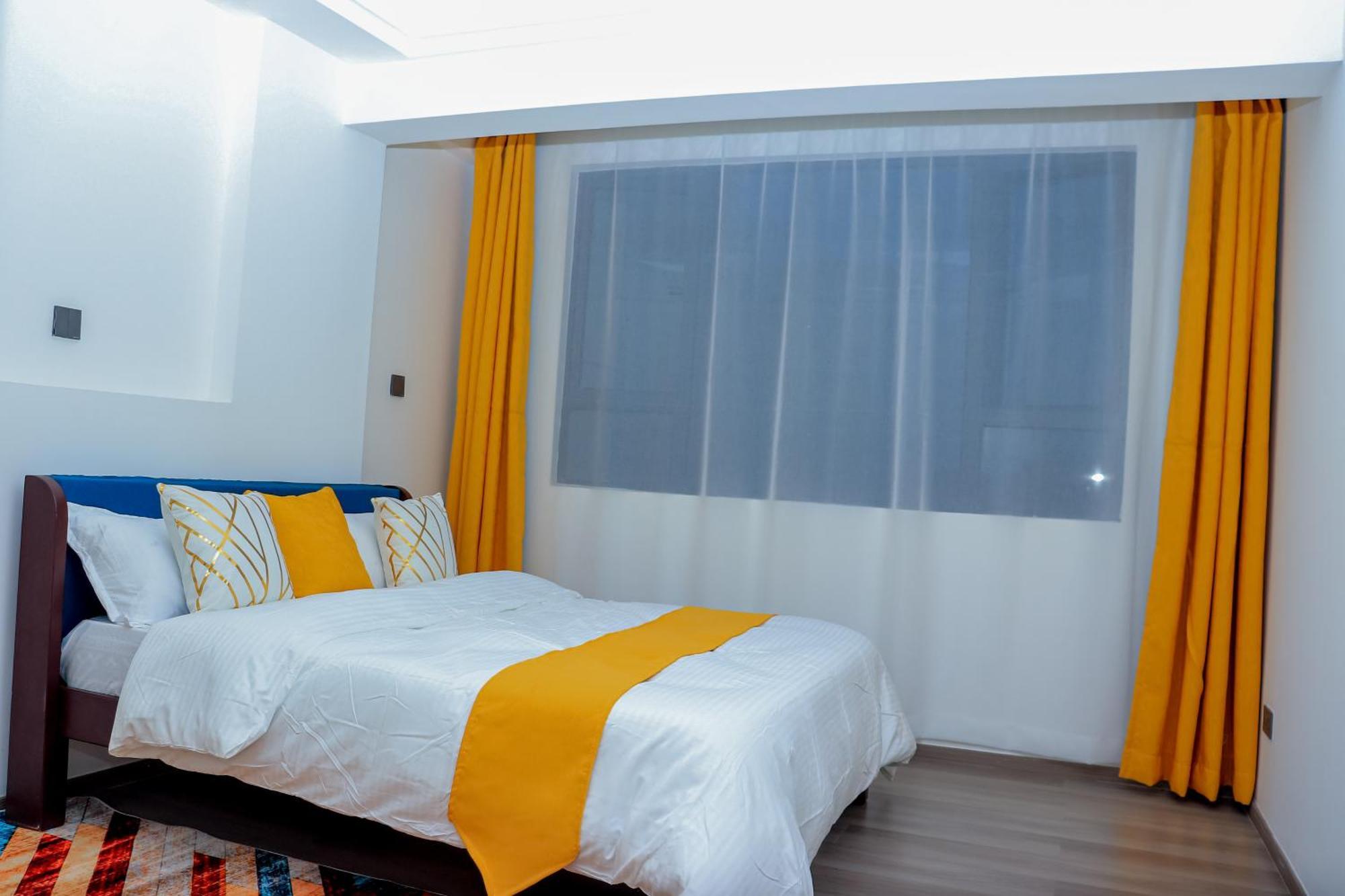 Luxe Oasis Kilimani, Gym, Parking, Wifi And Balcony Apartment