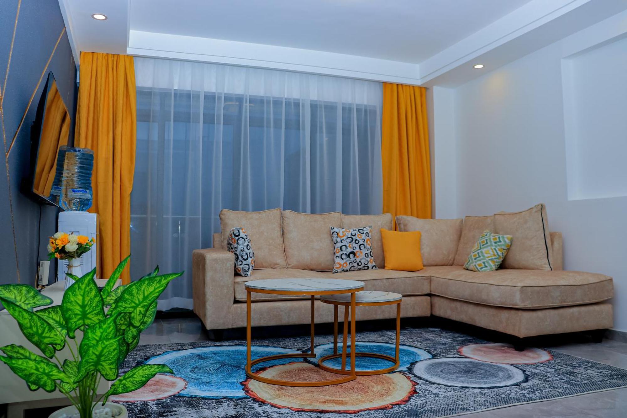 Luxe Oasis Kilimani, Gym, Parking, Wifi And Balcony Nairobi