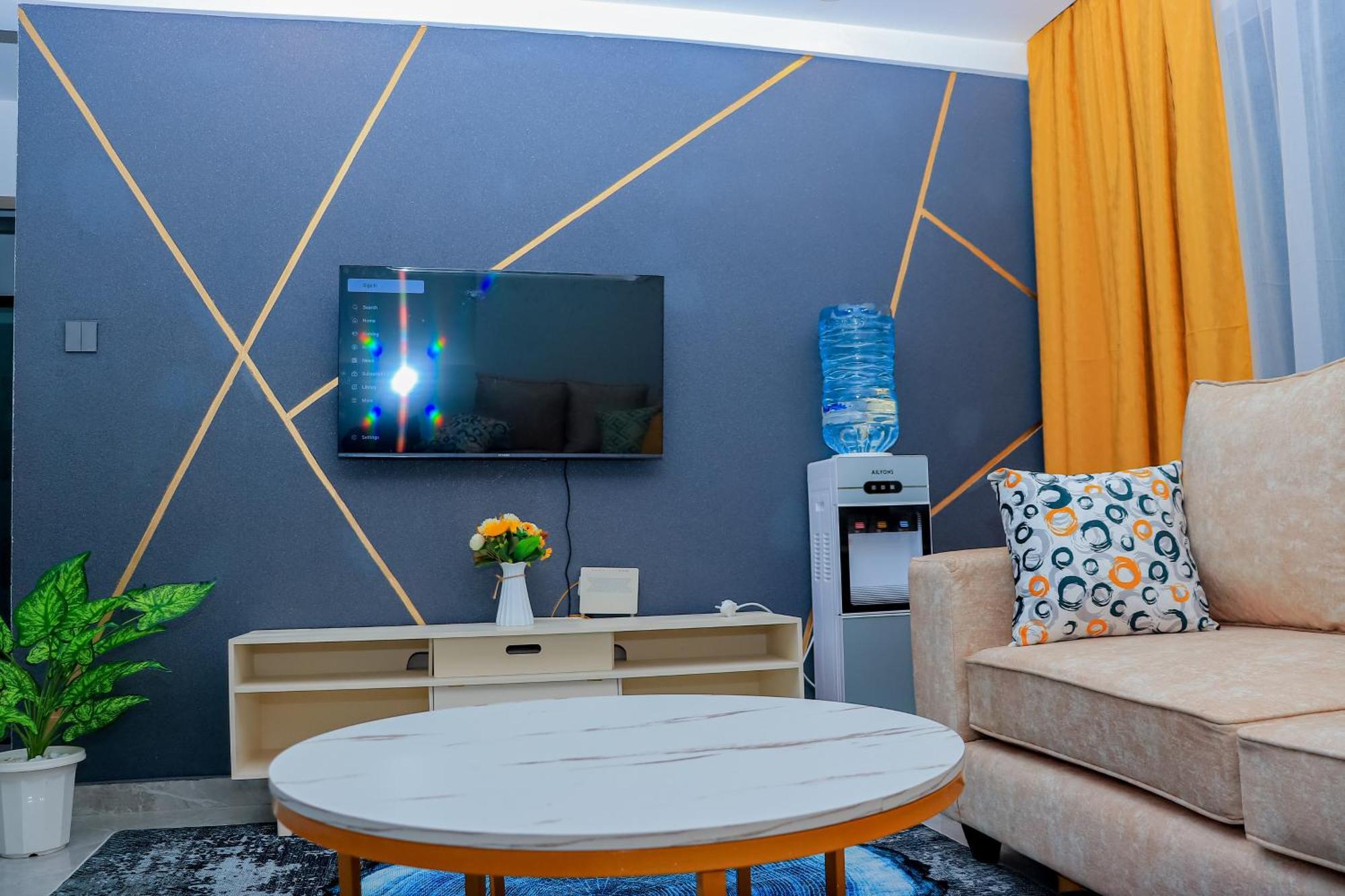 Luxe Oasis Kilimani, Gym, Parking, Wifi And Balcony Apartment Nairobi