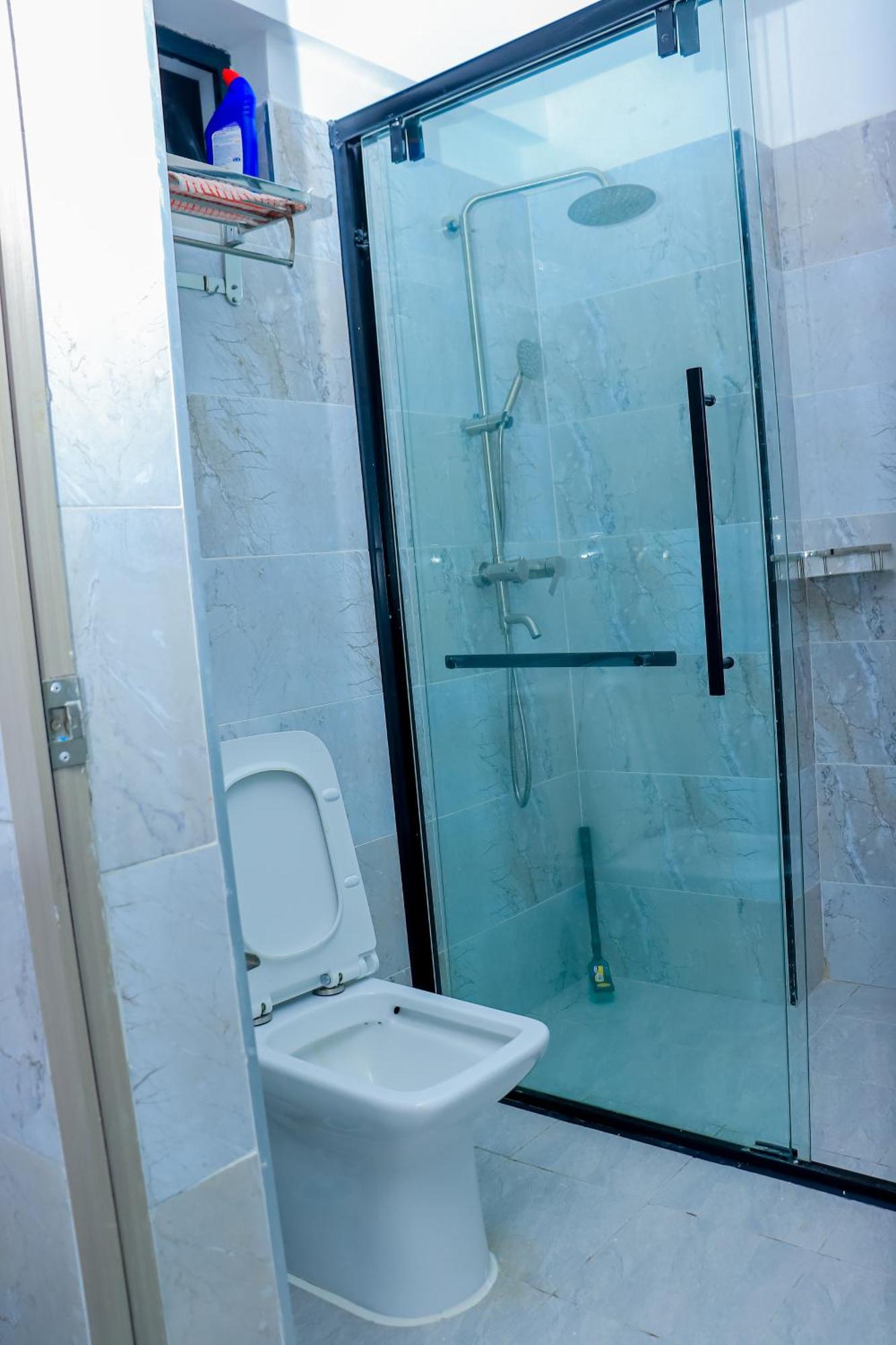 Luxe Oasis Kilimani, Gym, Parking, Wifi And Balcony