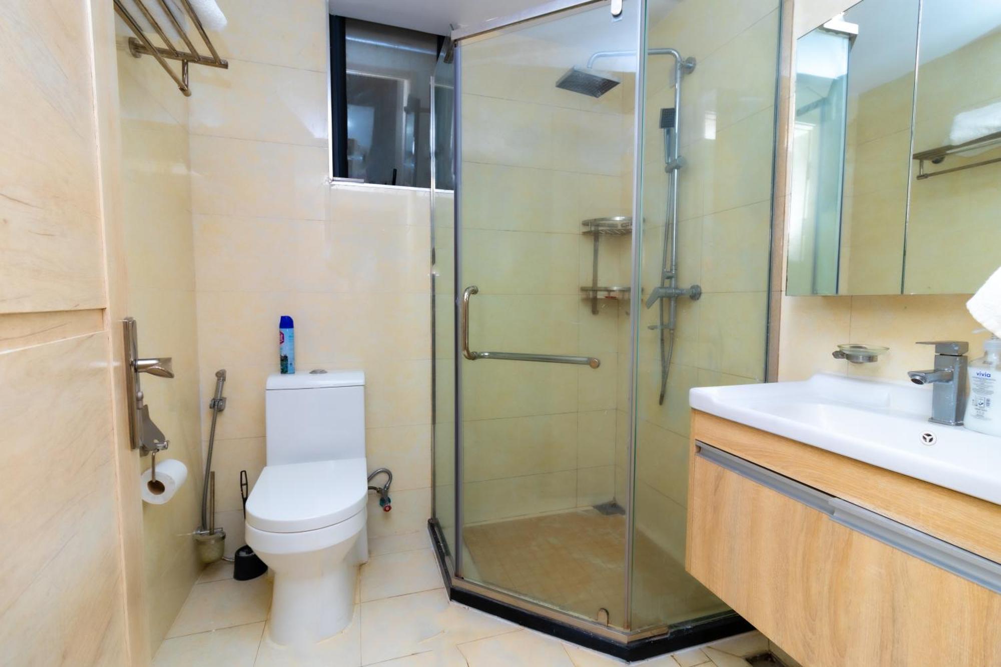 Modern Luxe 2 Bed With Pool & Gym *