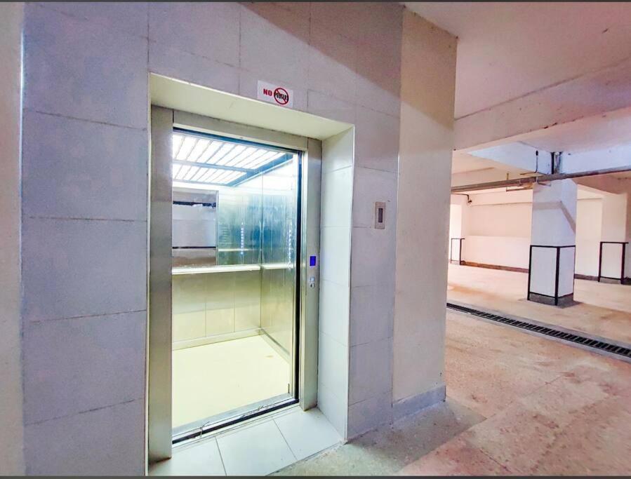 Apartment South B 2 Bedroom Master Ensuite, Free Secure Parking