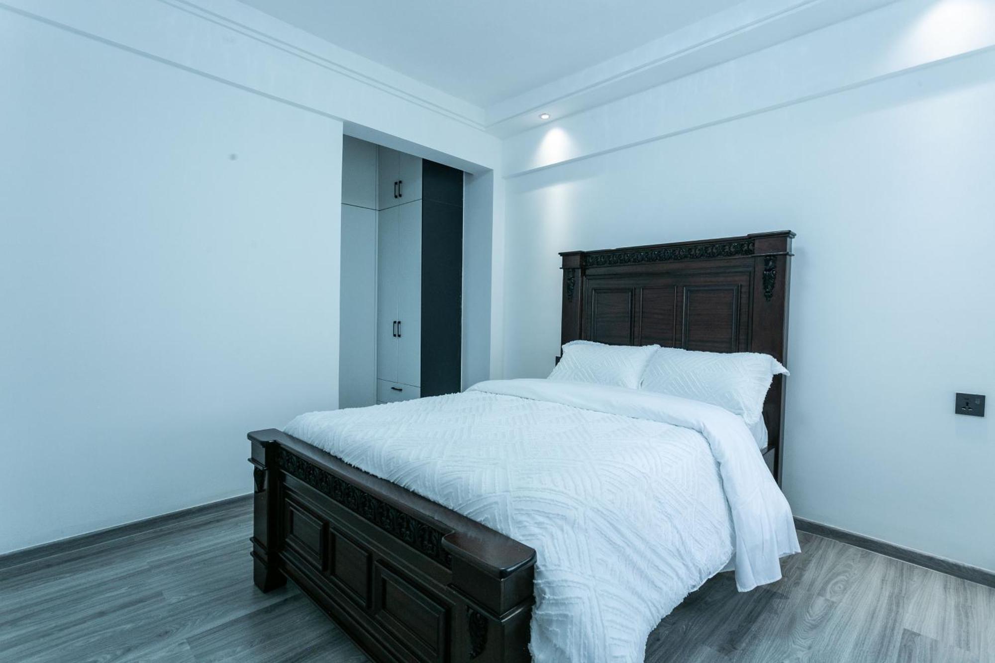 Kileleshwa Panaromic 3 Bedroom With Dsq And Gym * Nairobi