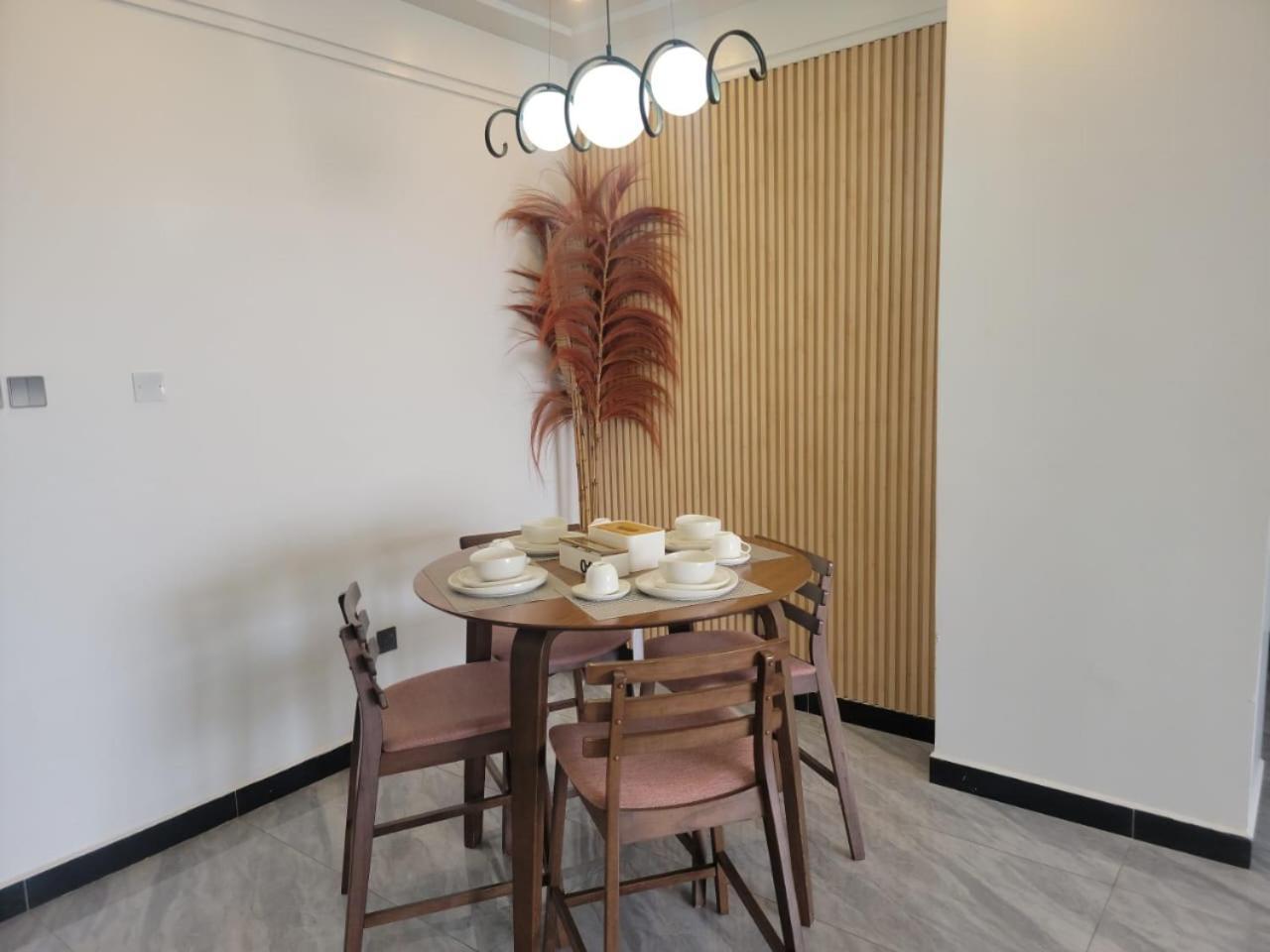 Cyan Homes - Beautiful 2 Bedroom At Staroot Residency Kilimani Apartment *