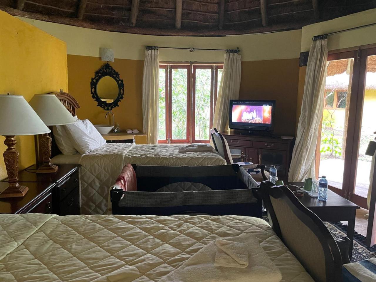 Chalet Nzuri House