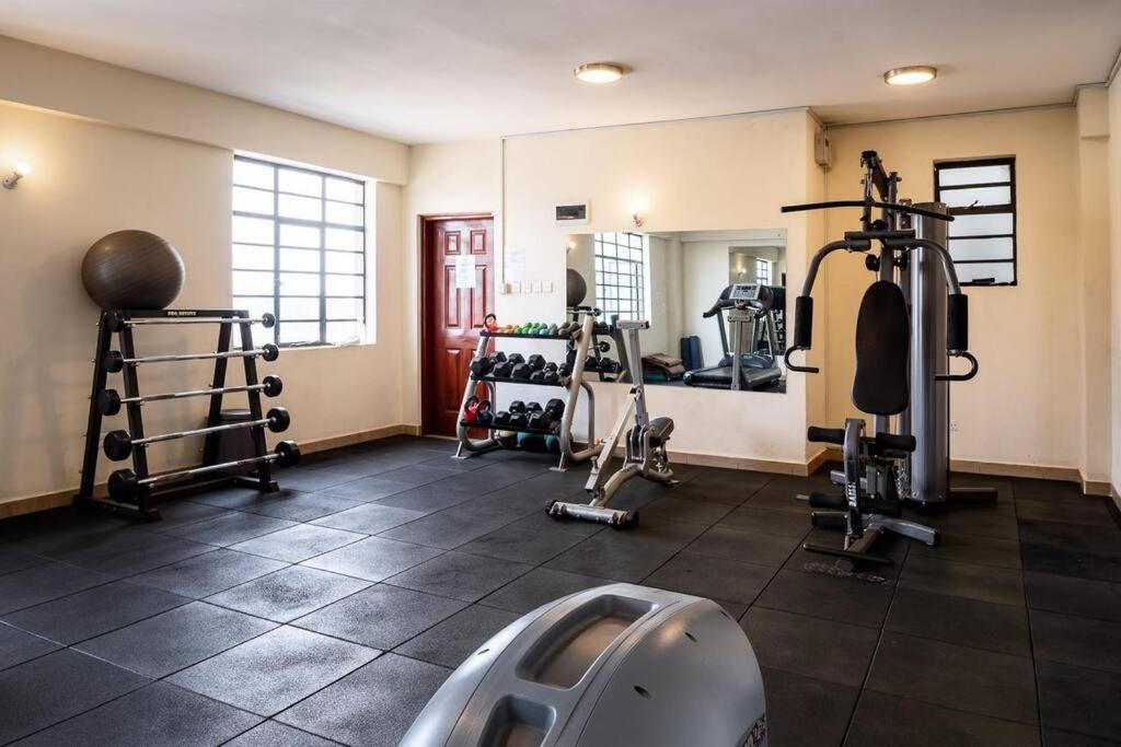 Modern Executive Luxury Near Gtc Westlands Apartment