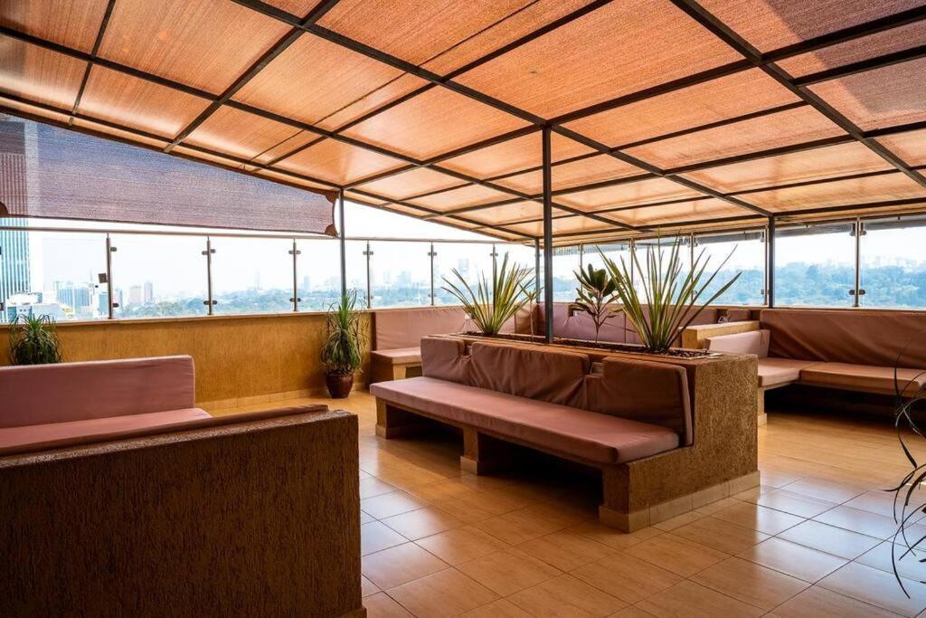 Modern Executive Luxury Near Gtc Westlands Apartment