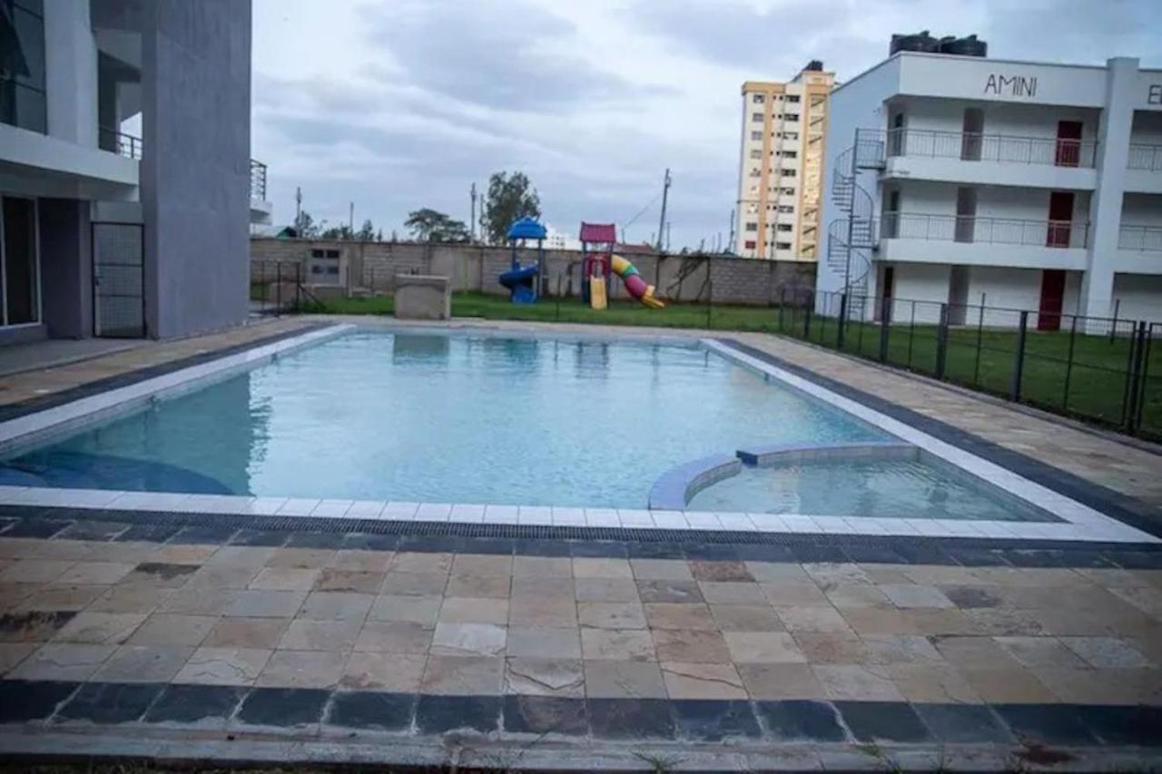 The Cozy Space With Pool ,netflix And Fast Wifi *