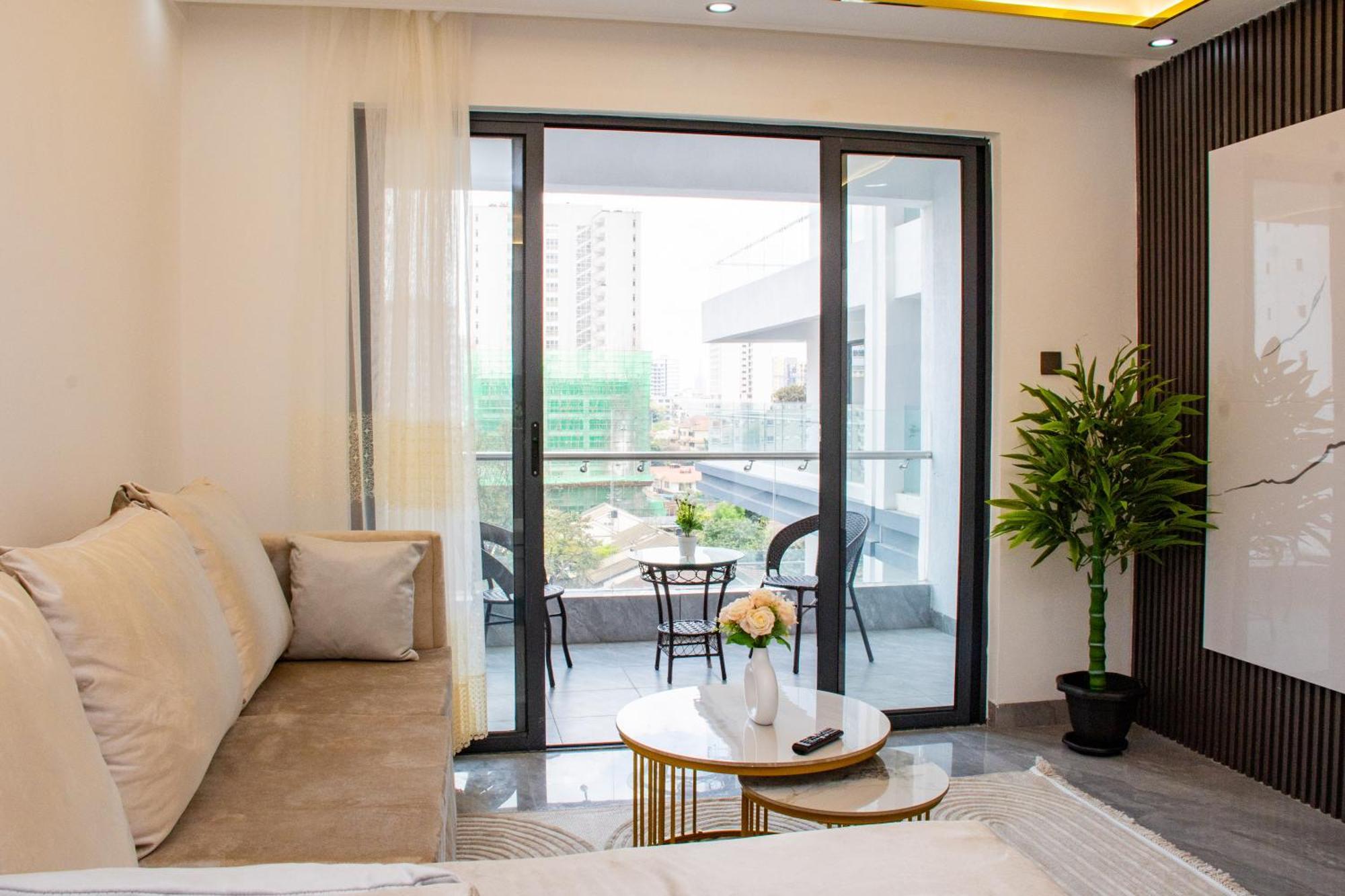 Aparthotel Capital Rise *