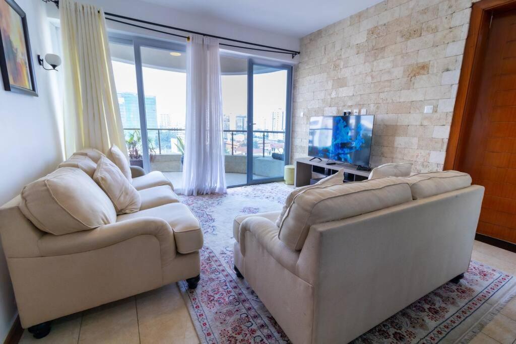 Elegant 2 Bed In Kilimani With Balcony Views * Nairobi