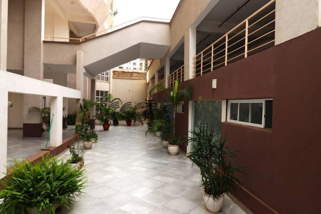 Elegant 2 Bed In Kilimani With Balcony Views Apartment *