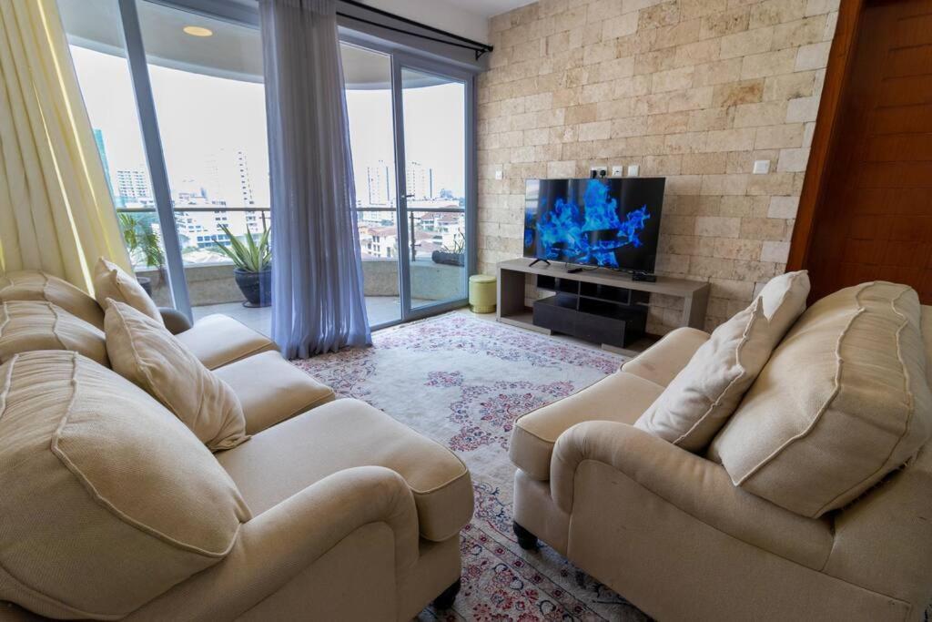 Apartment Elegant 2 Bed In Kilimani With Balcony Views *