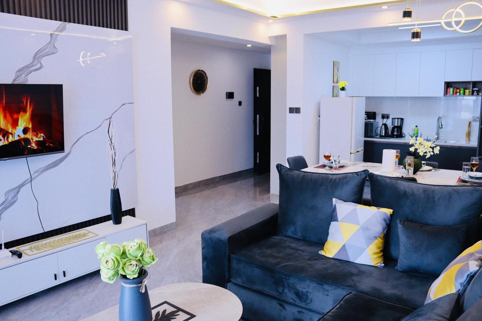 Stunning 3 Bedroom Kilimani With Gym & Pool Apartment *