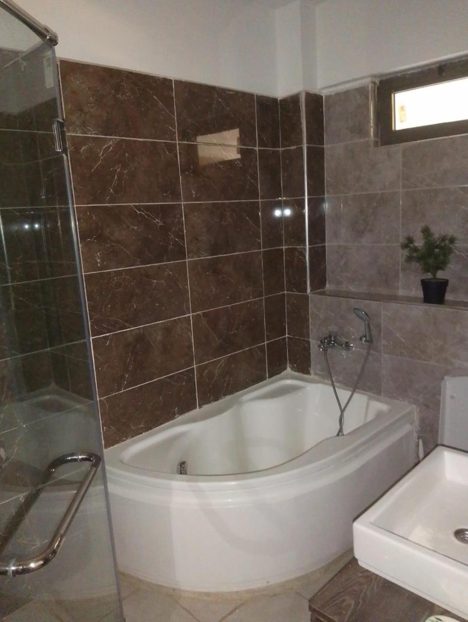 Elegant 3 Bedroom At Rosewood Residency * Nairobi