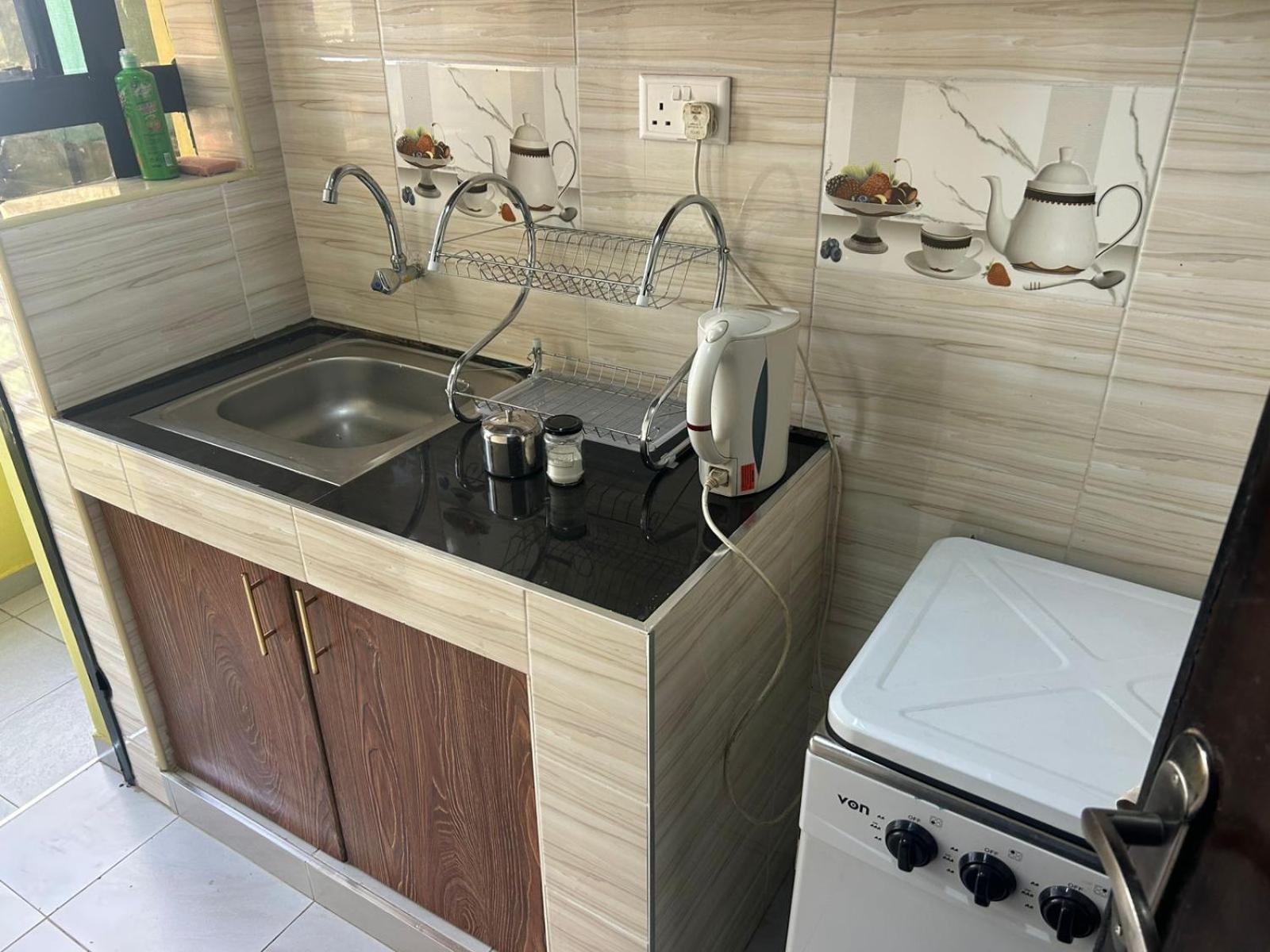 Cozy With Balcony In Ngong Apartment