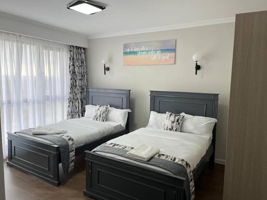 Classy 2 Bedroom Near Jkia Sgr With National Park View Apartment Nairobi