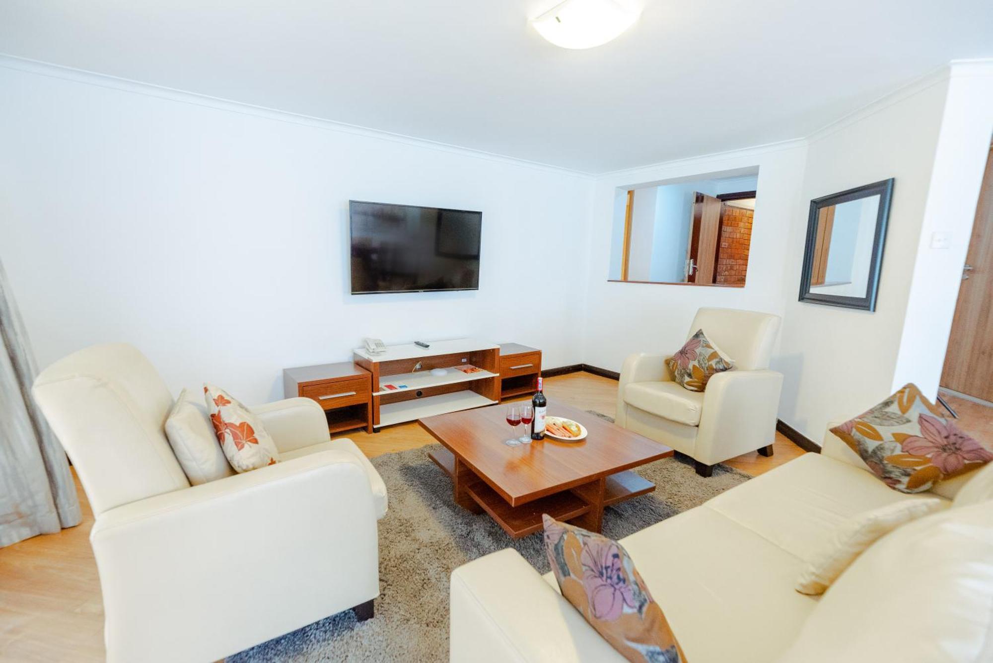Aparthotel Heri Heights Apartments, Surestay Collection By Western 3*