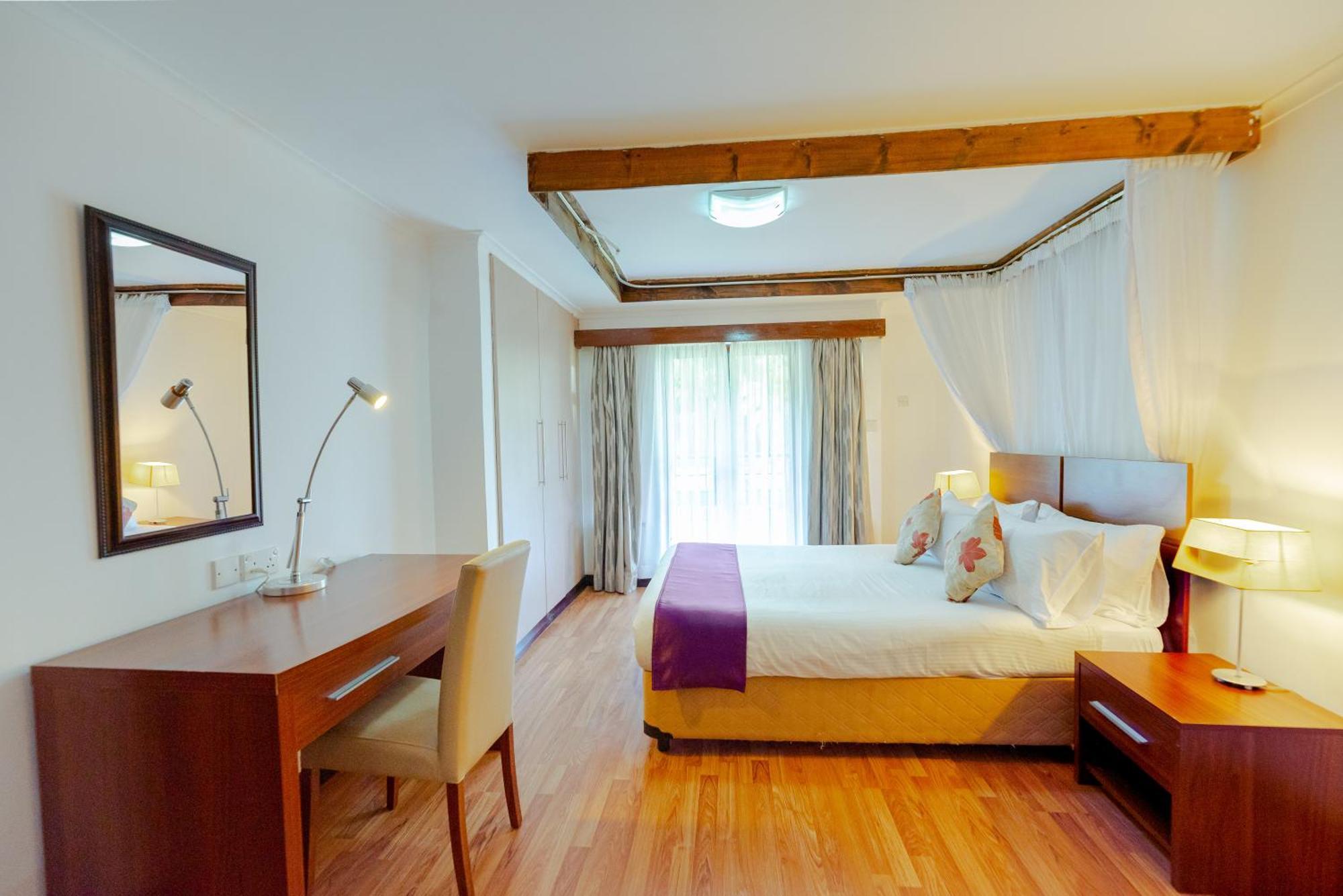 Aparthotel Heri Heights Apartments, Surestay Collection By Western 3*