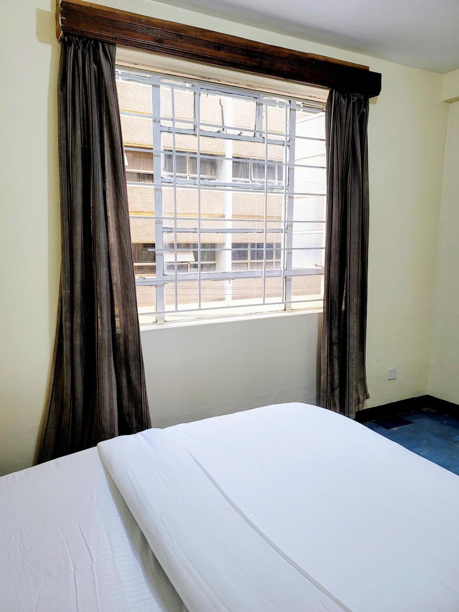 Hotel Breeze Cbd