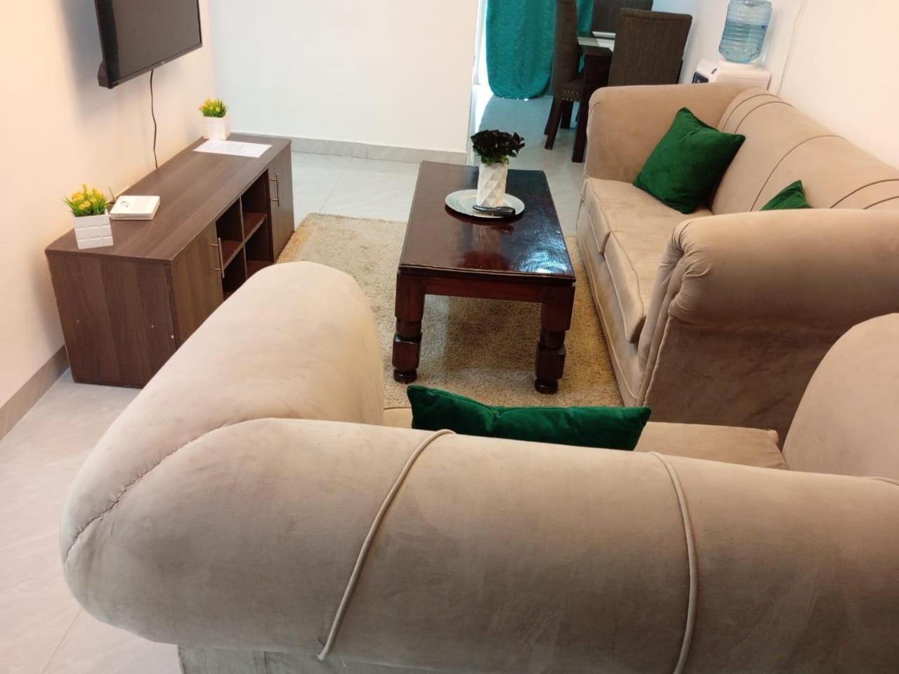 Apartment Hosted By Pauline Goldpark Kilimani 2 Bedroom