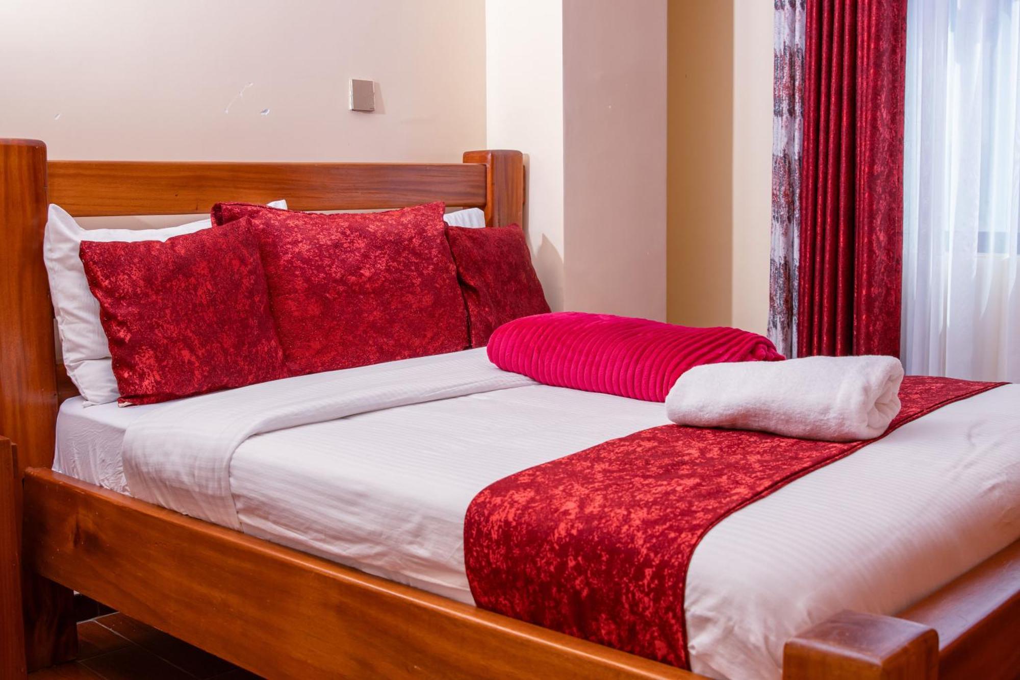 Apartamento Kaisa Gardens, Away From *