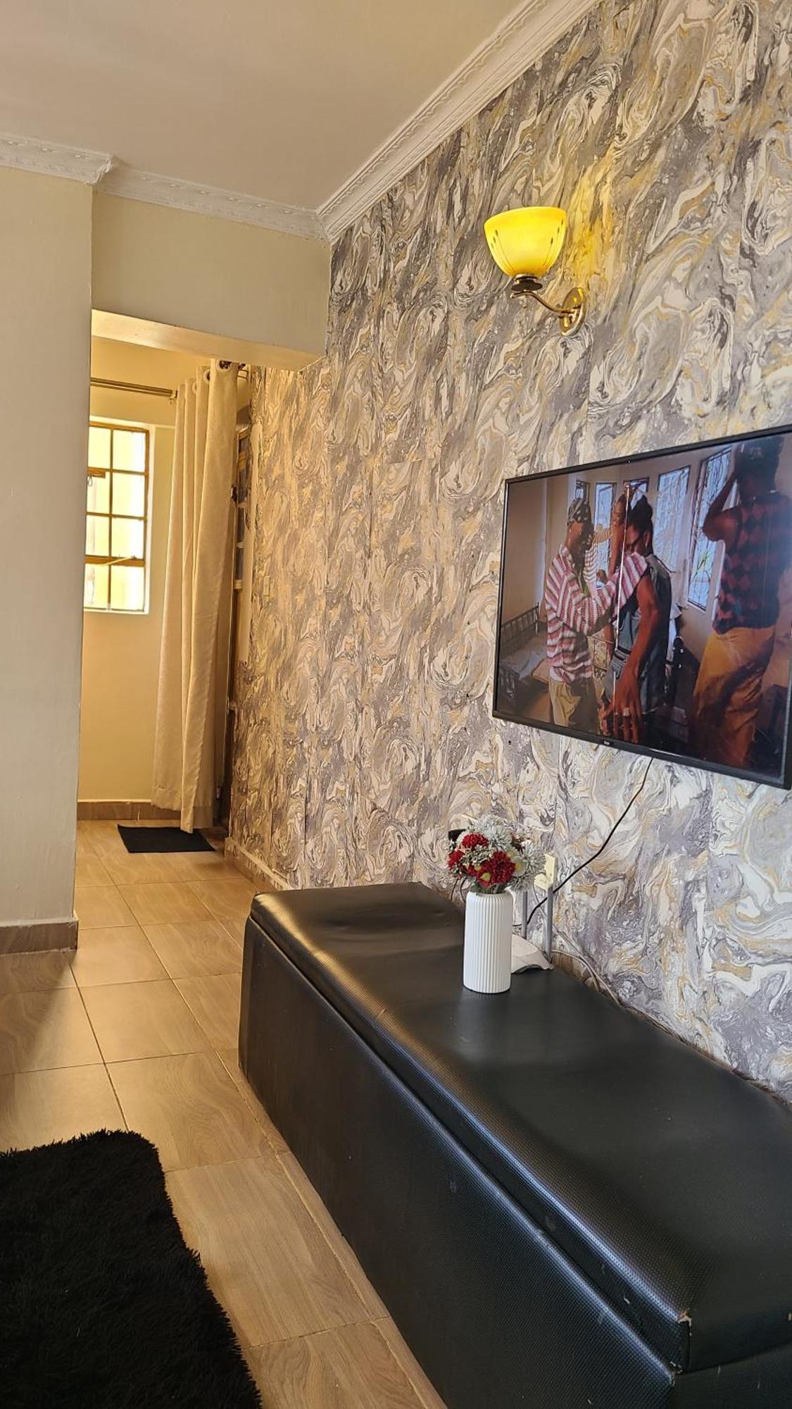 Apartment Simmon-opposite Garden Mall,near Safari Park *