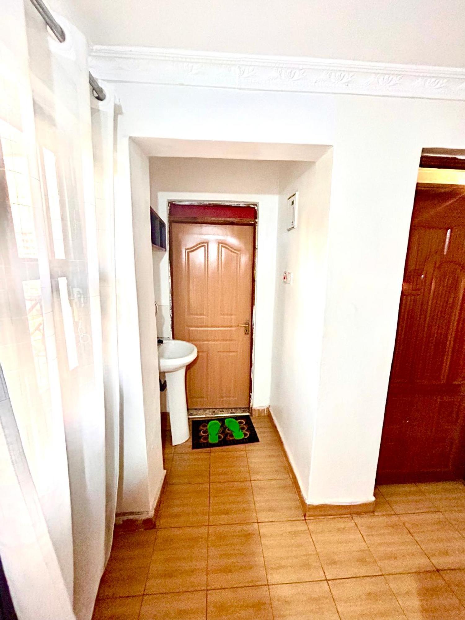 Apartment Warm & Spacious 1br In Lower Kabete Near Ksg, With Netflix *