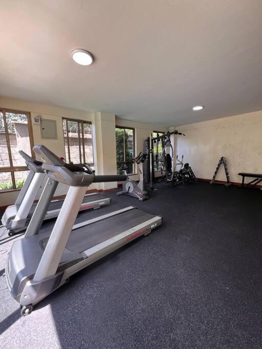 Apartment Charming Luxury With Pool In Kileleshwa