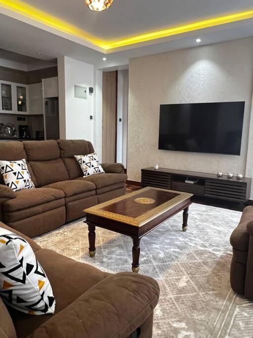 Apartment Charming Luxury With Pool In Kileleshwa