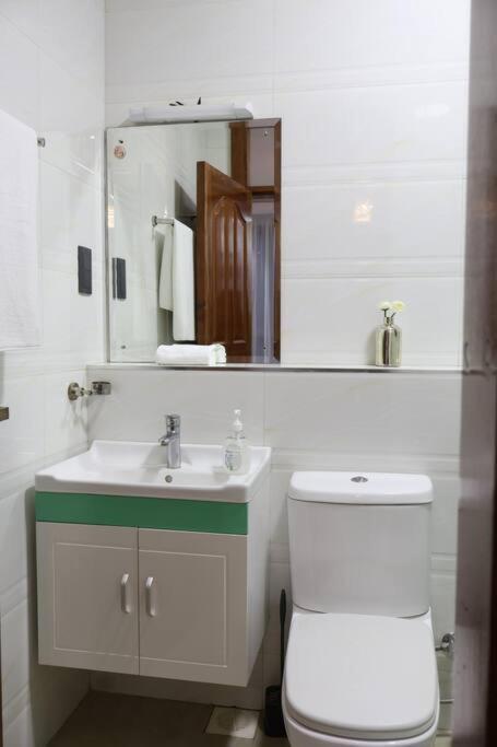 Charming Luxury With Pool In Kileleshwa * Nairobi