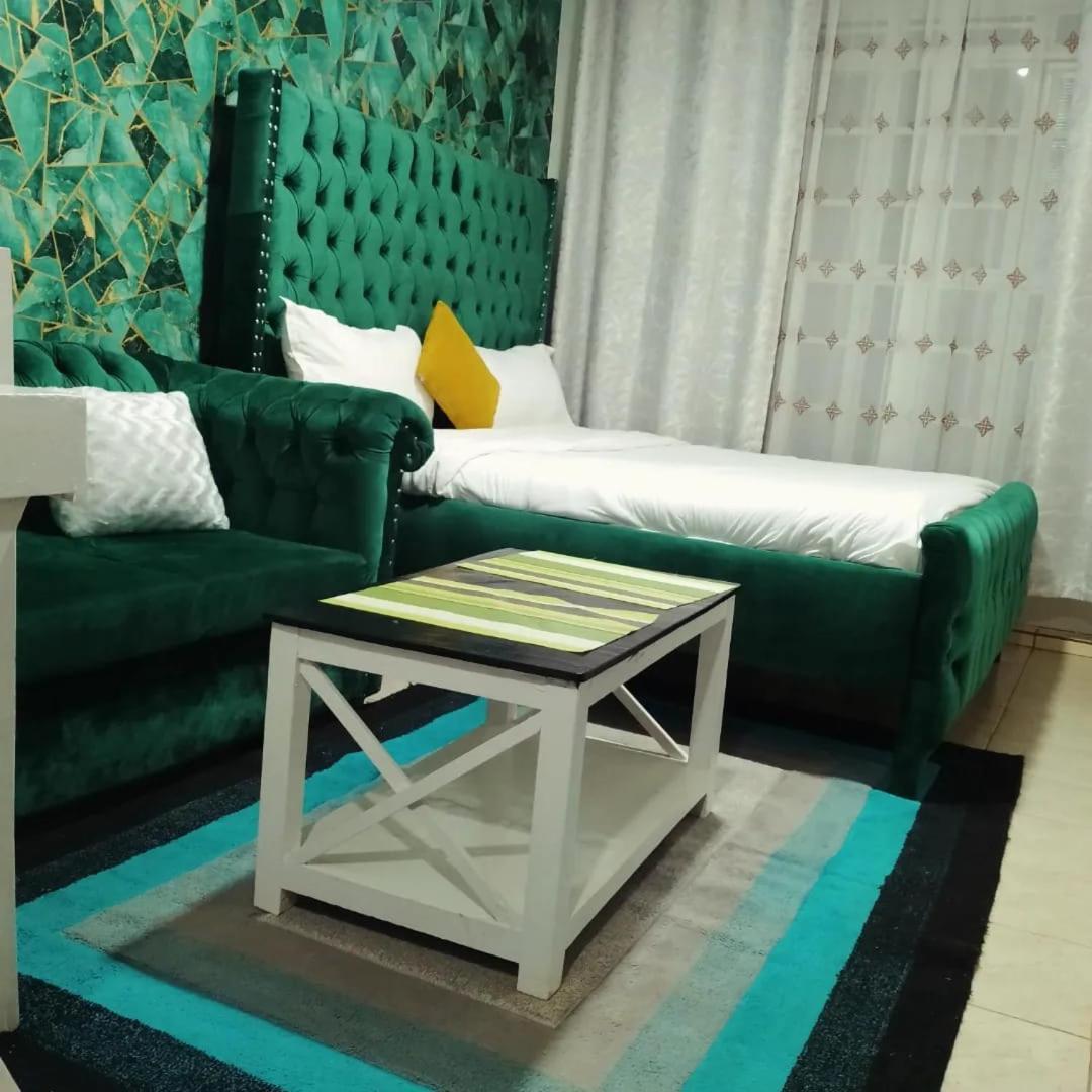 Apartment Jiji Poa *