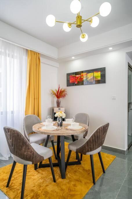 2bdr With Panoramic Cityview In Westlands, Riverside Apartment Nairobi