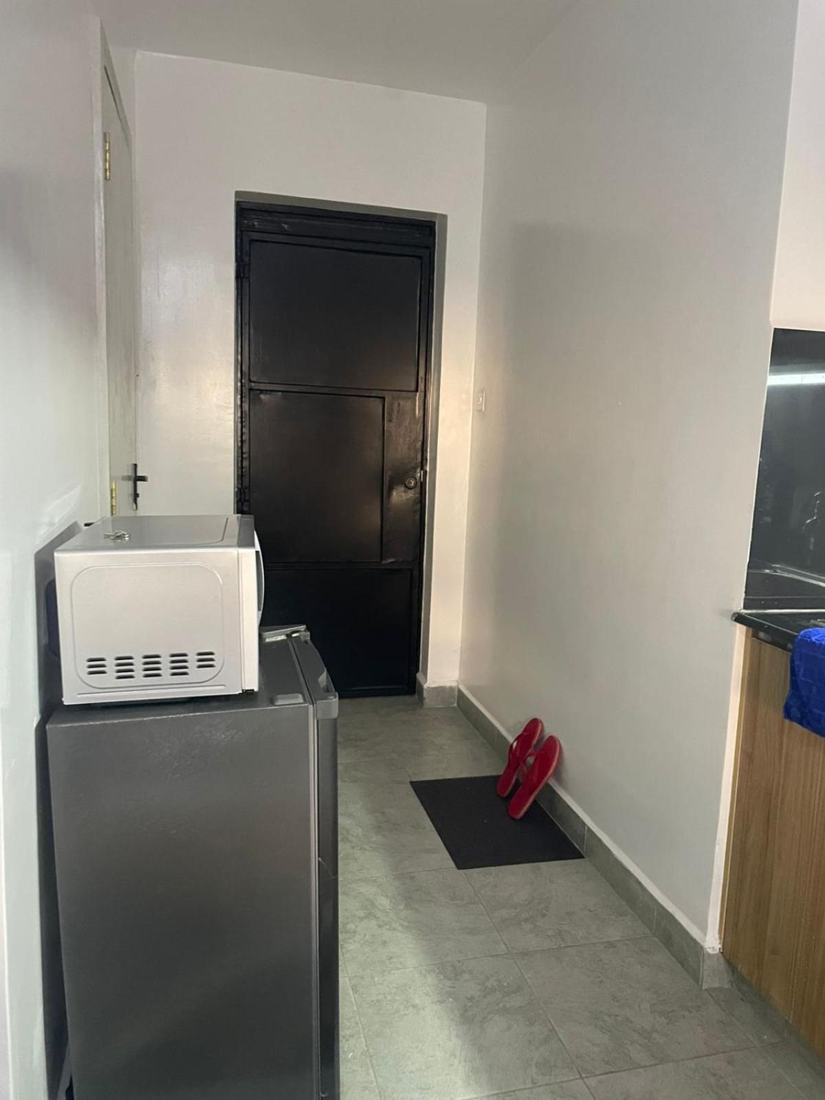 Tsavo Apartment *