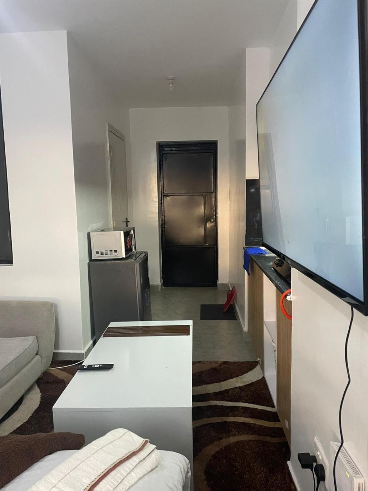 Tsavo Apartment