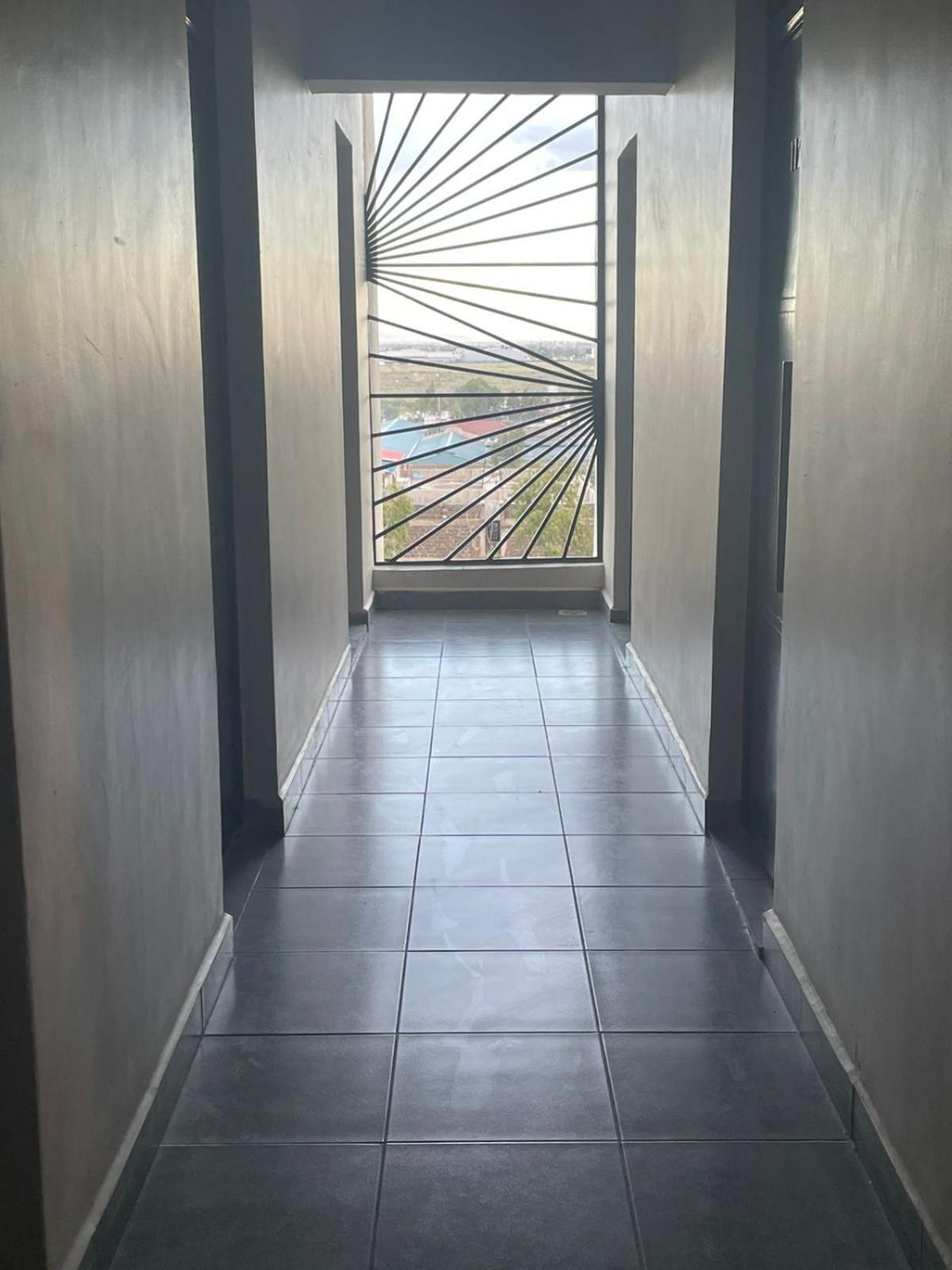 Tsavo Apartment *