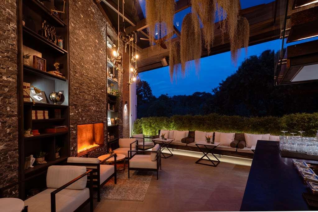 Kwetu Curio Collection By Hilton Hotel *