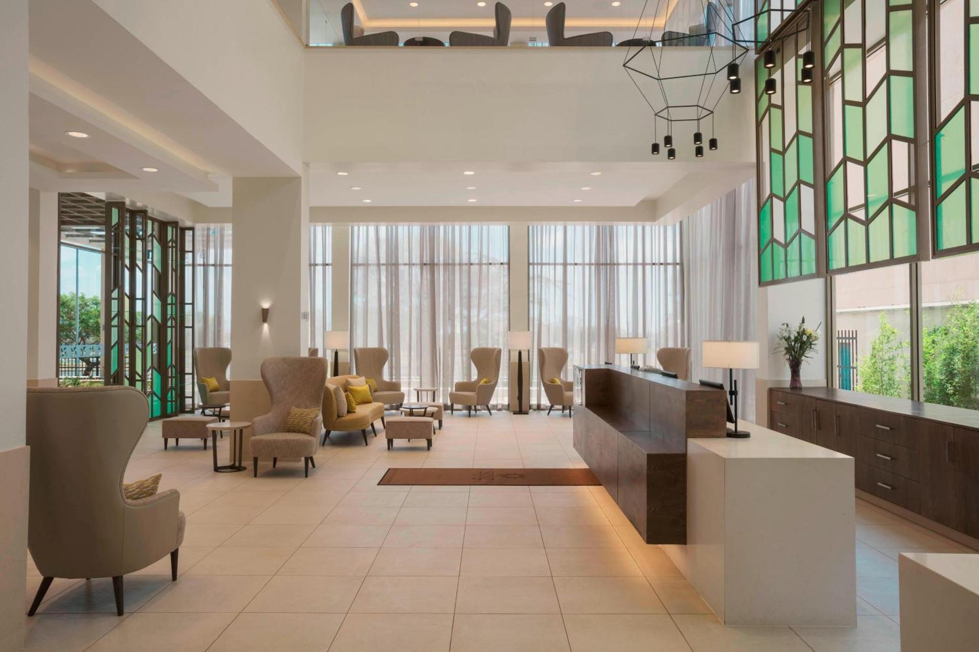 Four Points By Sheraton Airport 4*