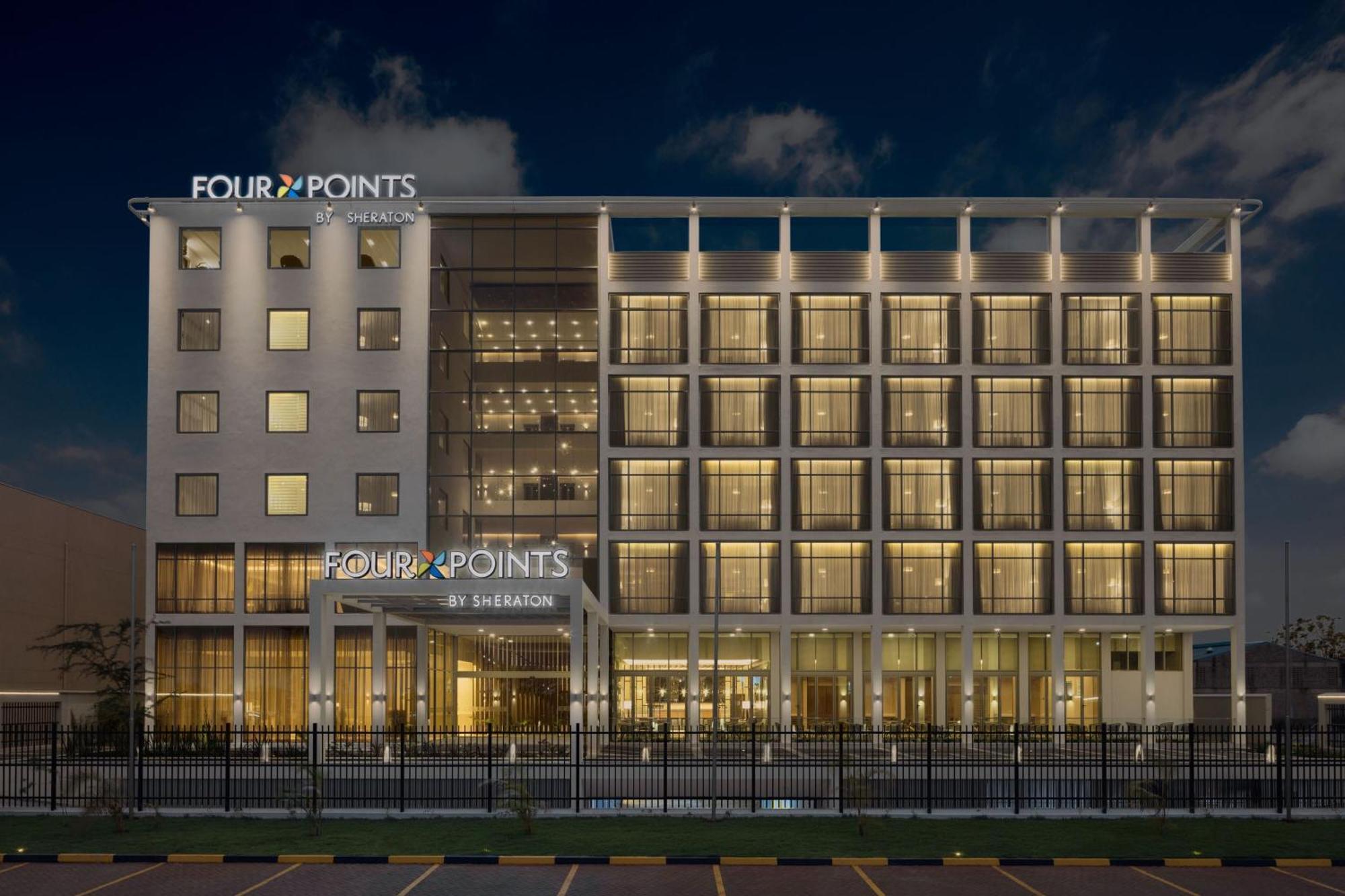 Four Points By Sheraton Airport Hotel