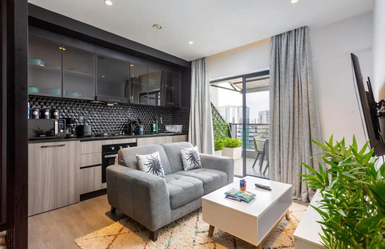 Apartment Lifestyle Escada 101 With Balcony