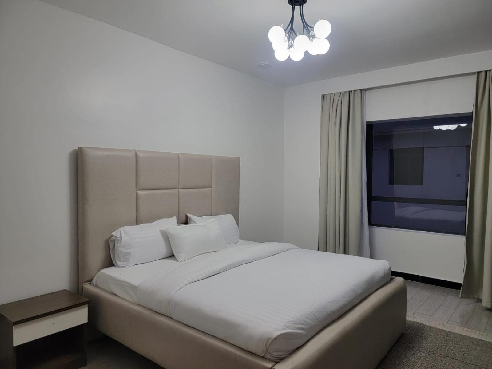 Elegant Classy With Swimming Pool ,fully Equipped Gym ,child Play Area And Close Proximity To Shopping Malls And Great Breathtaking Views Nairobi