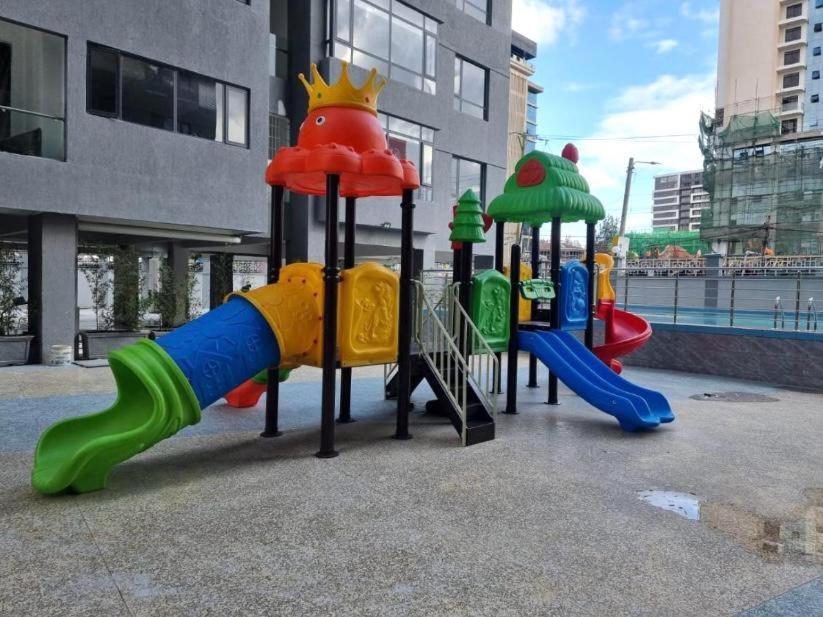 Elegant Classy With Swimming Pool ,fully Equipped Gym ,child Play Area And Close Proximity To Shopping Malls And Great Breathtaking Views Apartment Nairobi