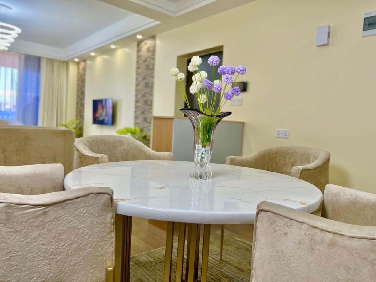 Apartment Modern Retreat With Breathtaking Views Heated Swimming Pool ,gym And Ample Parking Nairobi