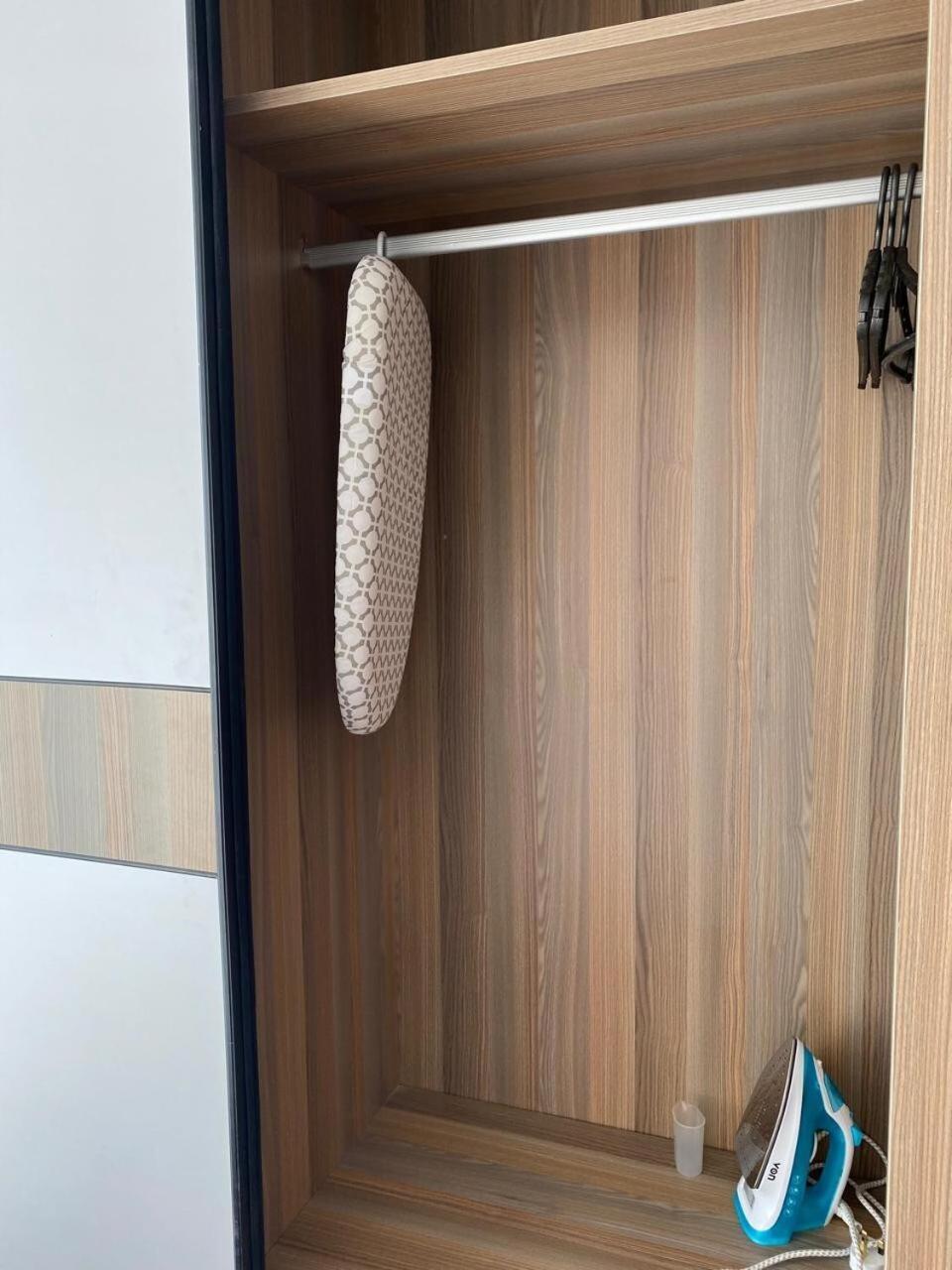 Queen Bed,wifi,smart Tv,city View - Bamboo Balcony Apartment