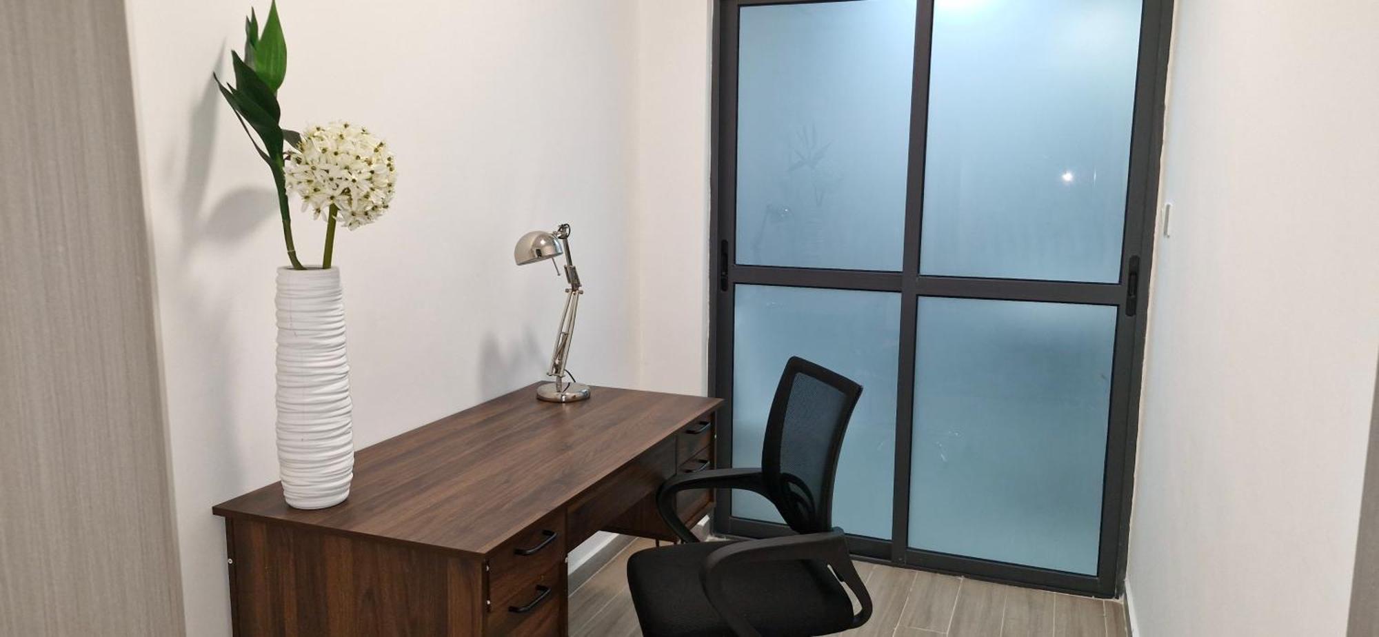 Stylish 2 Bedroom Serviced With Study, Your Urban Retreat Apartment