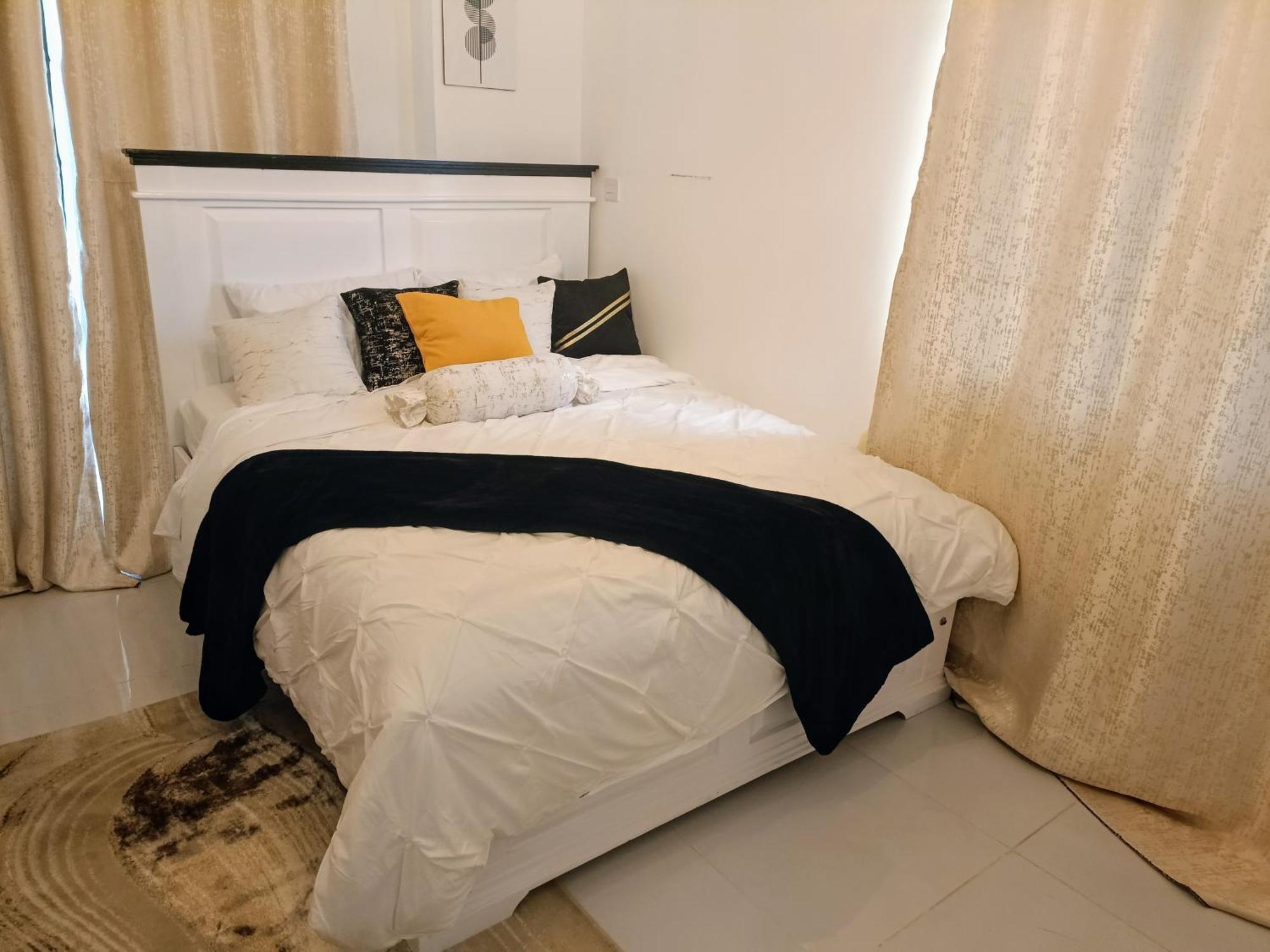 Luxore Furnished *