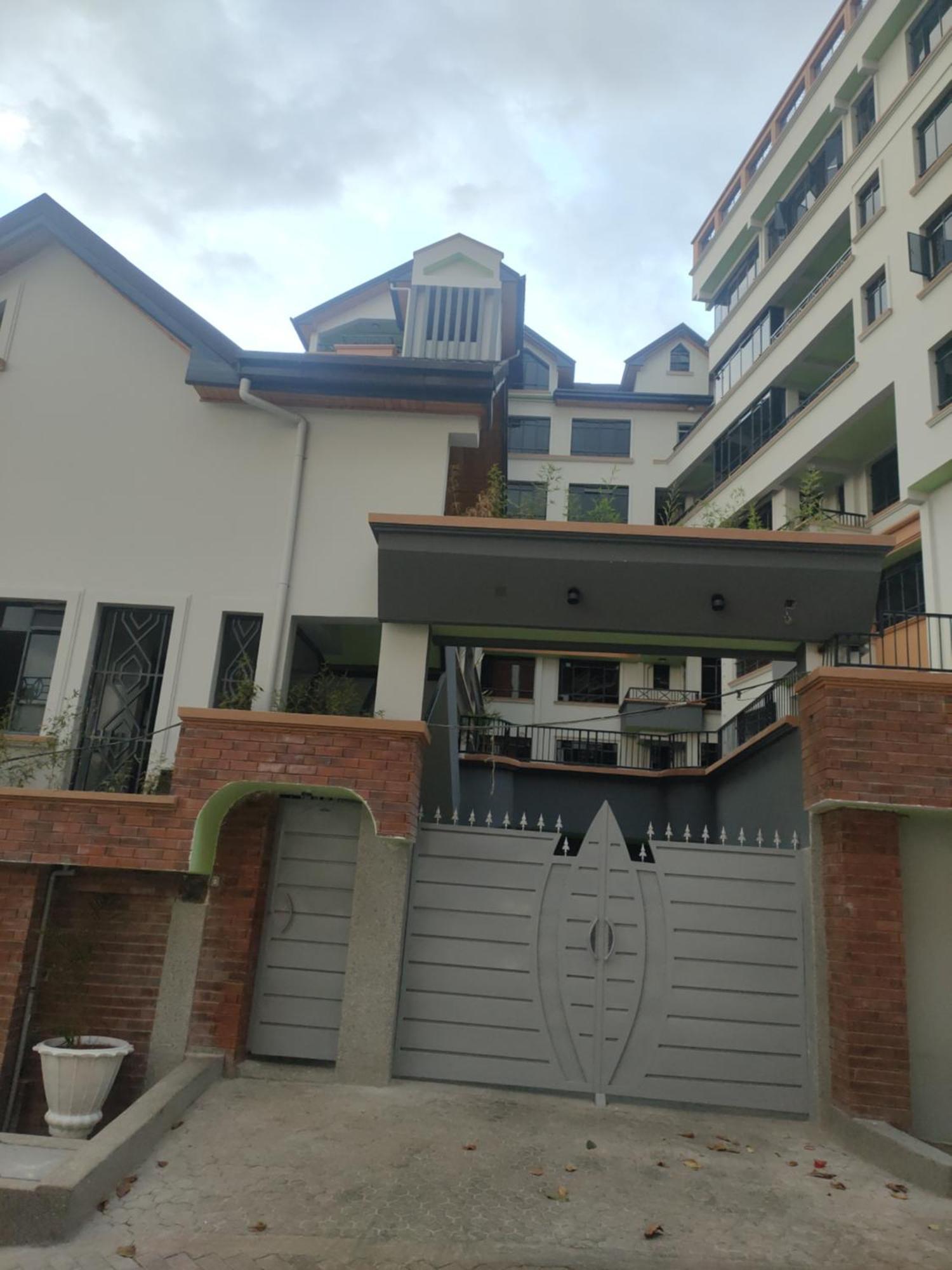 Swanky Homes *
