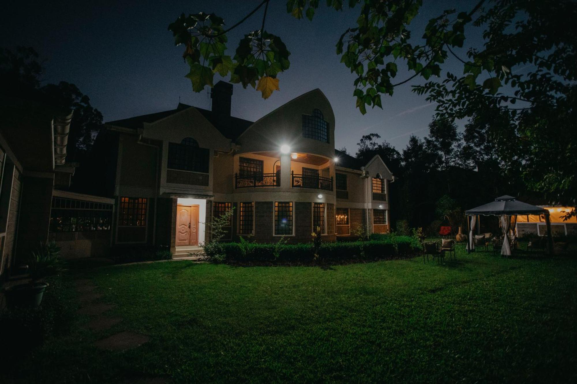 Homestay Teresita Karen-giraffe Site *